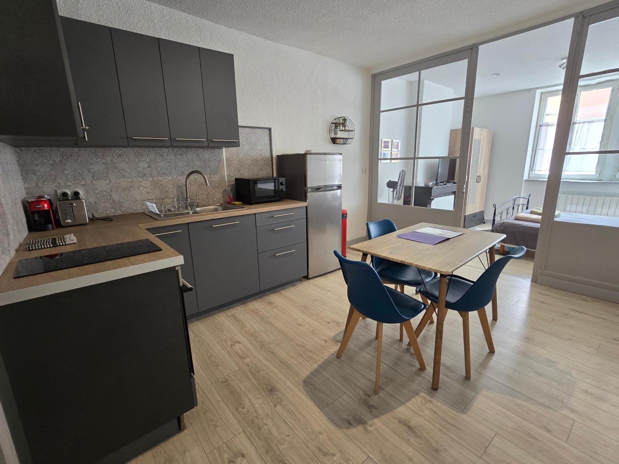 Appartement Au Calme Idealement Place A Macon. المظهر الخارجي الصورة